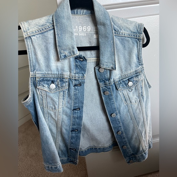 JEAN VEST - Brand: GAP - Picture 1 of 2